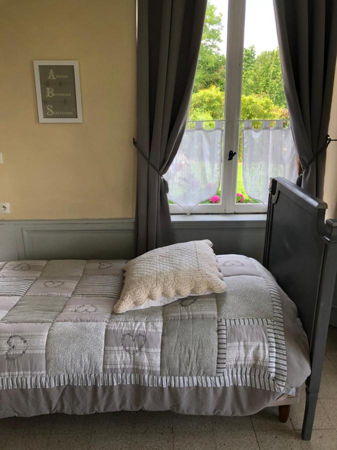 Chambre D'Hotes Romance Saint-Jean-les-Deux-Jumeaux Exterior photo